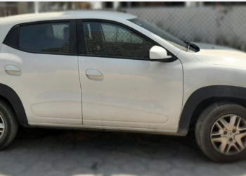 Policía recupera Renault con reporte de robo en Tlaxcalancingo