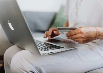 Alertan por fraudes cibernéticos a comerciantes