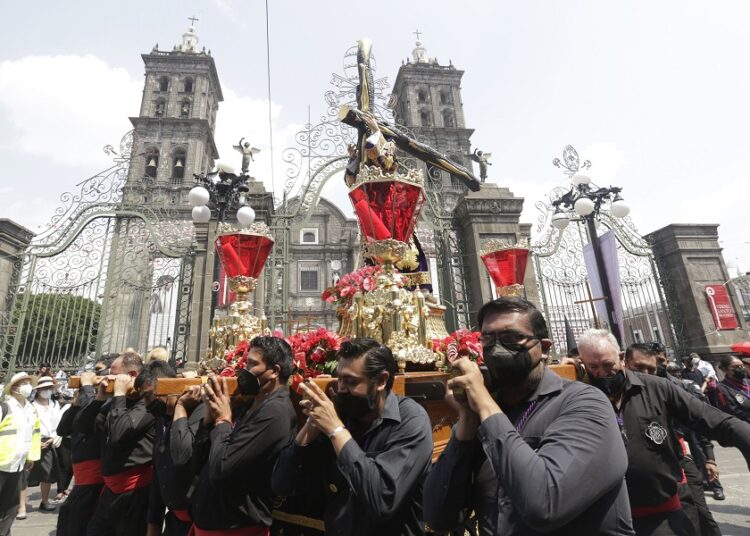 Esperan a más de 100 mil personas en Procesión de Viernes Santo