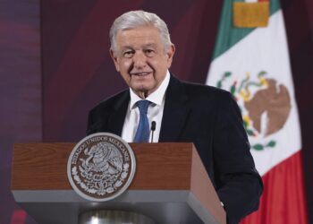 López Obrador visitará la frontera tras incendio