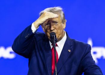 Trump cree que será arrestado este martes e insta a la protesta