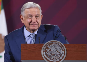 El INE no ha beneficiado a la democracia: AMLO