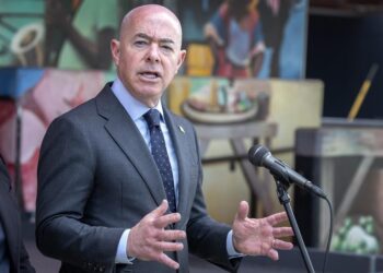 EEUU defiende cooperar con México en lucha contra drogas