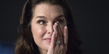 Brooke Shields revela que ejecutivo de cine abusó de ella hace 30 años