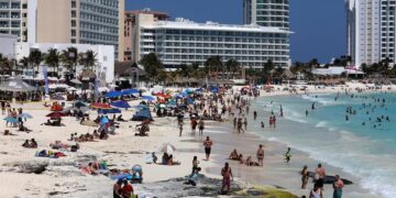 Playas de Cancún esperan a 30 mil springbreakers