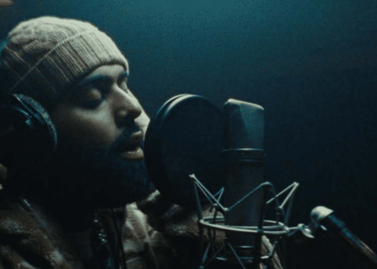 Eladio Carrión lanza disco con colaboraciones de Bad Bunny y 50 Cent