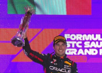 Checo Pérez lidera el GP de Arabia Saudí