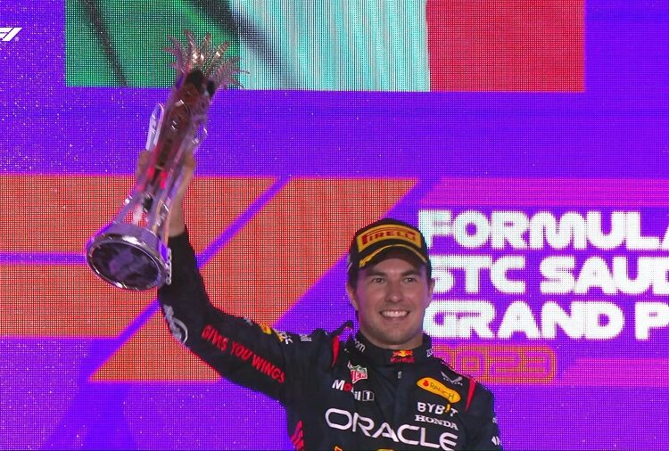 Checo Pérez lidera el GP de Arabia Saudí