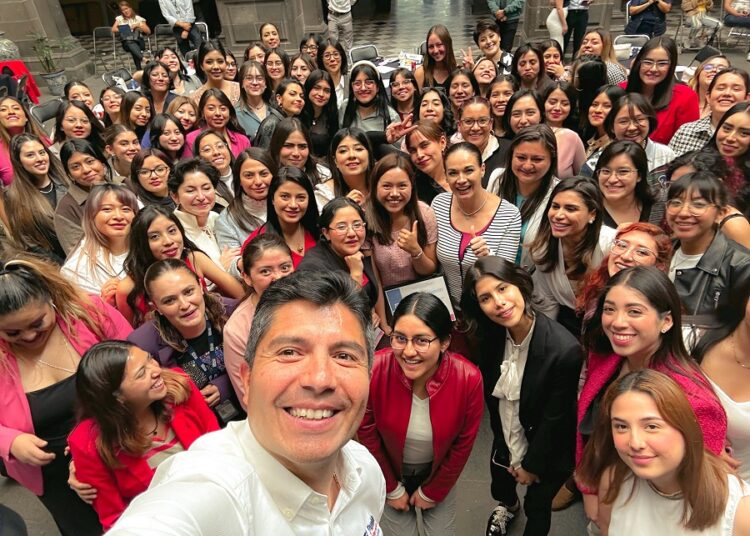 Ayuntamiento atenderá demandas de universitarias