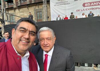 Sergio Salomón acompaña al presidente AMLO