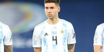 Denuncian al futbolista argentino Gonzalo Montiel por abuso sexual