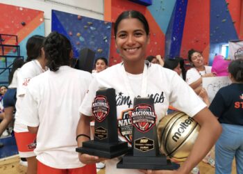 Ashley Camacho fue elegida como MVP del Nacional División II de la Liga ABE