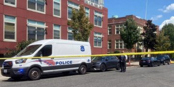Al menos 3 muertos y un herido tras tiroteo en Illinois