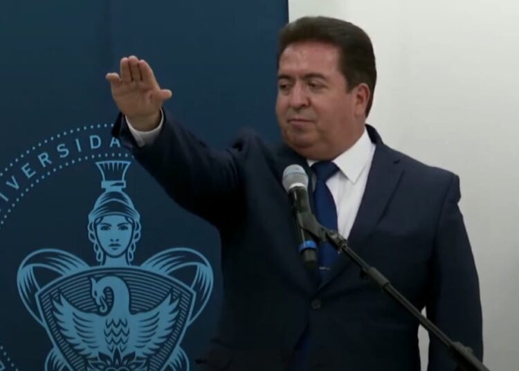 Consejo Universitario nombra a Carlos Martín como encargado de despacho de Tesorería