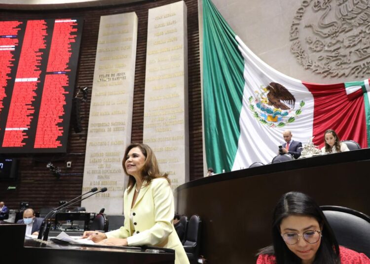 Cámara de Diputados aprueba iniciativa 3 de 3, impulsada por Blanca Alcalá