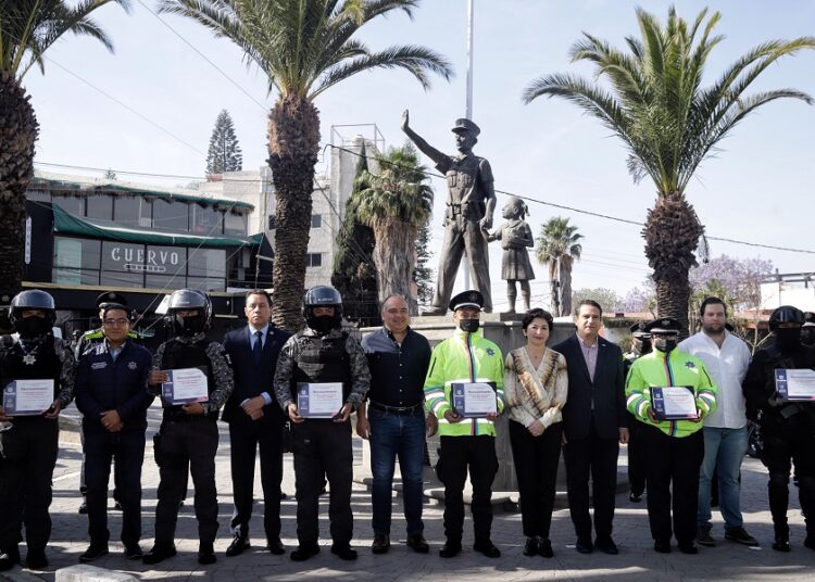 Cámaras empresariales reconocen labor de policías municipales