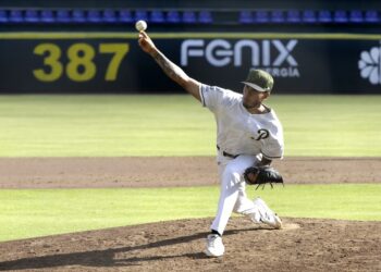 Pericos anuncia cambios en su róster