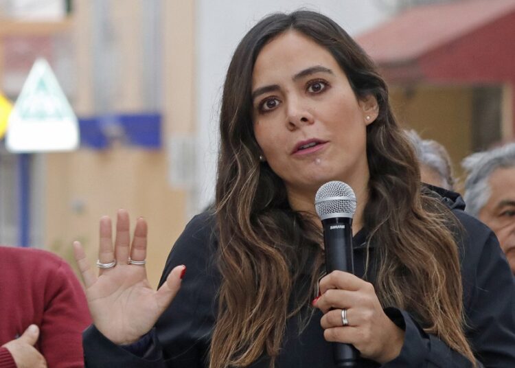 Beauregard pide que ministra Esquivel renuncie a su cargo