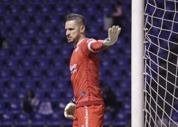 Favoritismo de Chivas no sirve en Puebla: Antony Silva