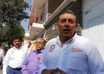 Esquivel presenta su registro como aspirante a dirigir sección 23 del SNTE