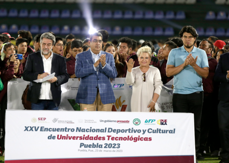 Céspedes inaugura Encuentro Nacional Deportivo de Universidades Tecnológicas Puebla
