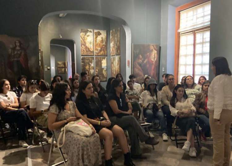 Alumnos del ITESO de Guadalajara visitan la BUAP