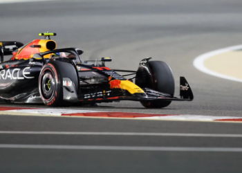 Max Verstappen gana el GP de Baréin; Sergio ‘Checo’ Pérez queda segundo