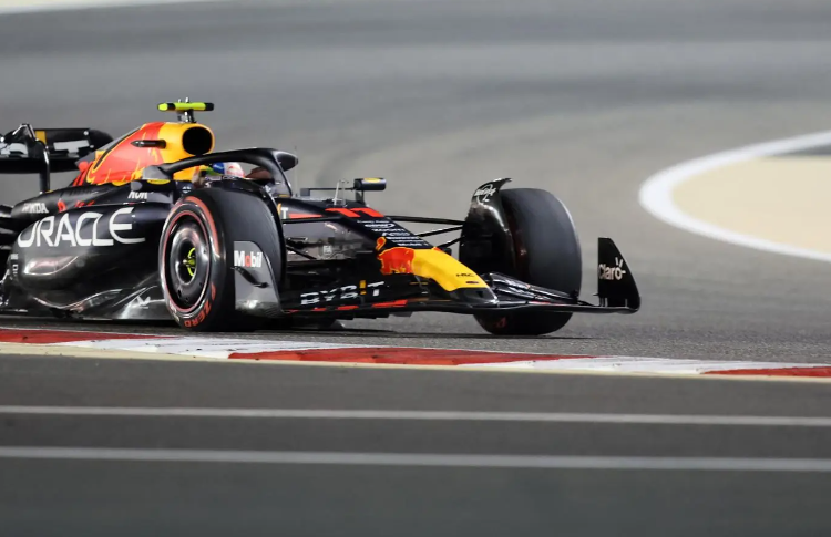 Max Verstappen gana el GP de Baréin; Sergio ‘Checo’ Pérez queda segundo