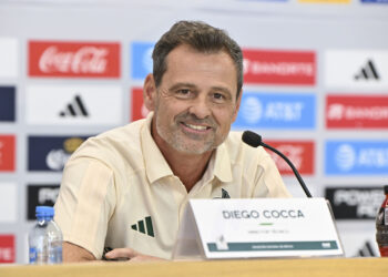 Cocca le abre la puerta del Tri al ‘Chicharito’