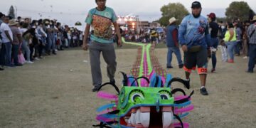 Quetzalcóatl representará a México en Concurso Mundial de Papalotes
