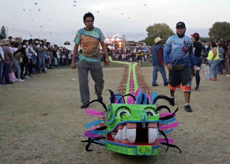 Quetzalcóatl representará a México en Concurso Mundial de Papalotes