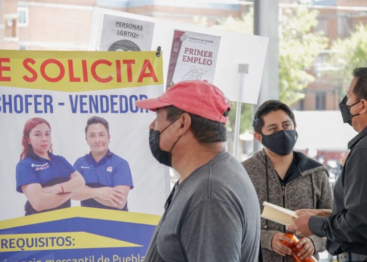 Se crean 4 mil 220 puestos de trabajo en febrero