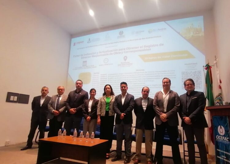 Suman esfuerzo colegios de profesionistas de Puebla