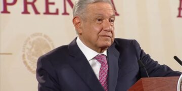 Inmoral que Fox quiera hacer de la marihuana un negocio: AMLO