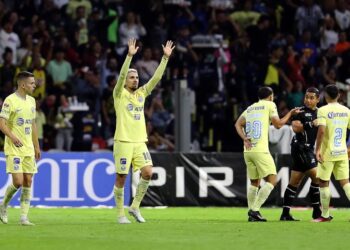 América triunfa sobre Monterrey por goles de Valdés y Viñas