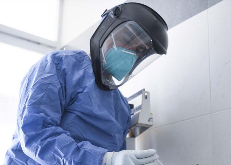 Se reportan 18 personas hospitalizadas por COVID