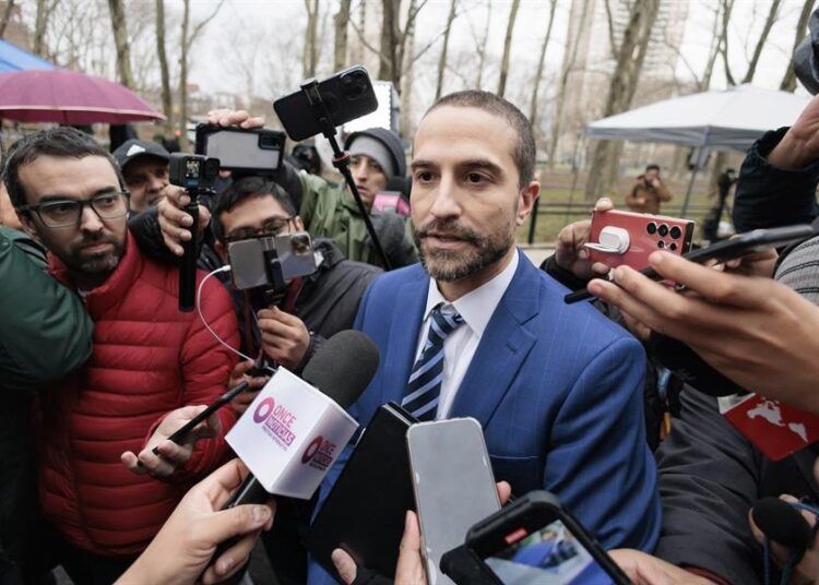 Defensa de García Luna estudia pedir otro juicio tras recabar nuevas pruebas