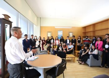 Consejo de la Judicatura explica Reforma Judicial a estudiantes de Chignahuapan