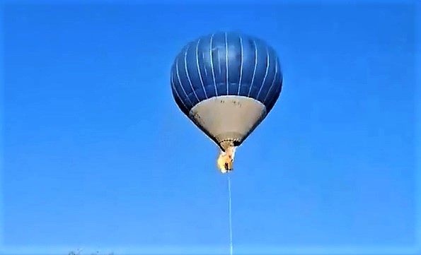 Dos muertos provoca incendio y desplome de globo aerostático en Teotihuacán