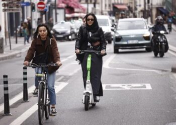 Los parisinos, llamados a votar sobre la prohibición de patinetes eléctricos