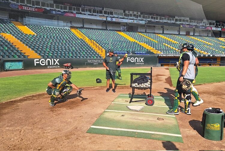 Pericos de Puebla definen a cátcher y pitcher para primer partido de la LMB