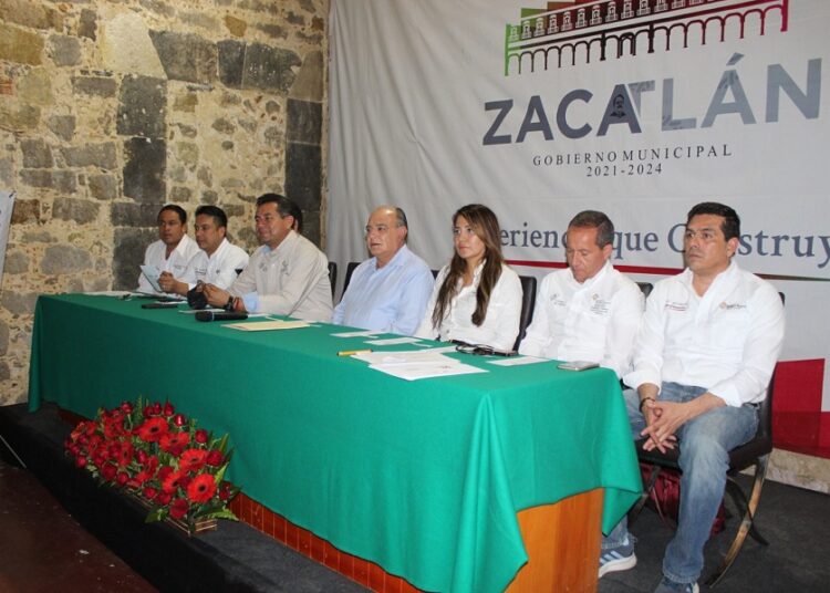 Fortalecen diálogo con transportistas en Xicotepec y Zacatlán