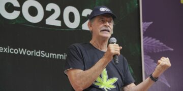 AMLO indaga permisos de cannabis de Fox