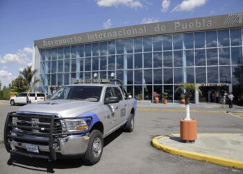 Aeropuerto de Puebla suspende actividades