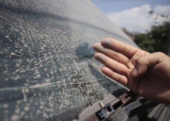 Actividad del Popo provoca intensa caída de ceniza