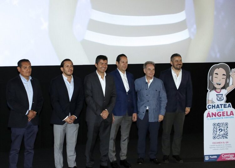 Presentan a «Ángela», primer smartbot de la ciudad