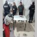 Detienen a 2 hombres por robo, drogas y portación de arma de fuego