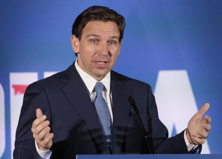 Gobernador de Florida firma ley que permite porar armas sin permiso