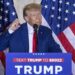 Trump responde a su imputación con victimismo, agresividad y electoralismo
