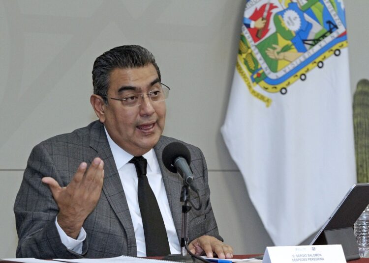 Céspedes realiza gira por Huauchinango y la Mixteca